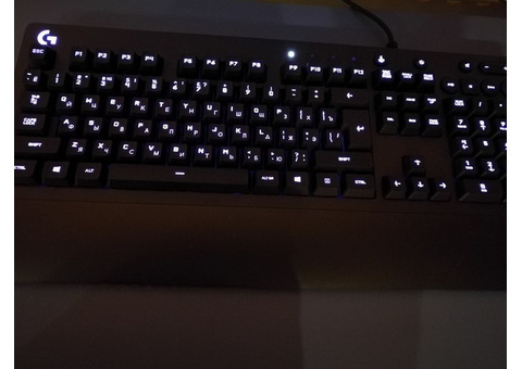 Характеристики клавиатура Logitech G213 Prodigy RGB, USB, c подставкой для запястий, черный [920-008092]