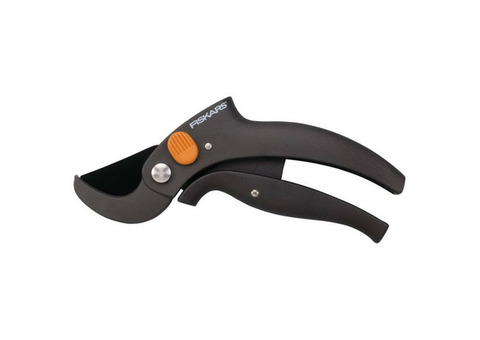 Секатор Fiskars PowerLever P53 111330 с рычажным приводом