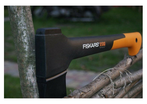 Топор Fiskars X10 S 121443 универсальный