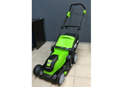 Газонокосилка электрическая Greenworks GLM1240