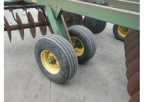 Борона John Deere 235 Disk, 21′