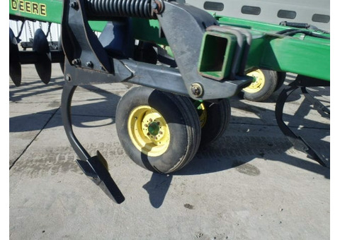 Глубокорыхлитель John Deere 512 Disk Ripper