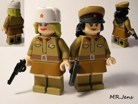 Купить LEGO Военные минифигурки онлайн - лучшие цены и качество | Магазин LEGO Солдатики