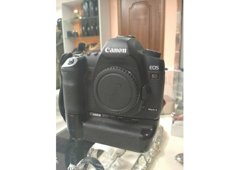 Зеркальный фотоаппарат Canon EOS 5D Mark II Body