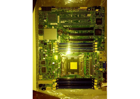 Продаю сервирную плату sypermicro mbd-x9ri-f-b